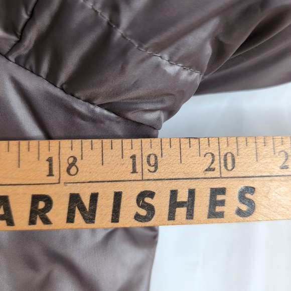 NWOT Nygard Women's 3/4 Metallic Taupe Puffer Jacket w/ Faux Fur Trim Hood, XS - Picture 9 of 12